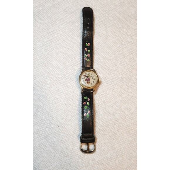 Minnie Mouse Vintage Rare Red Glove Hands Women's Watch Pre-owned - Picture 2 of 4